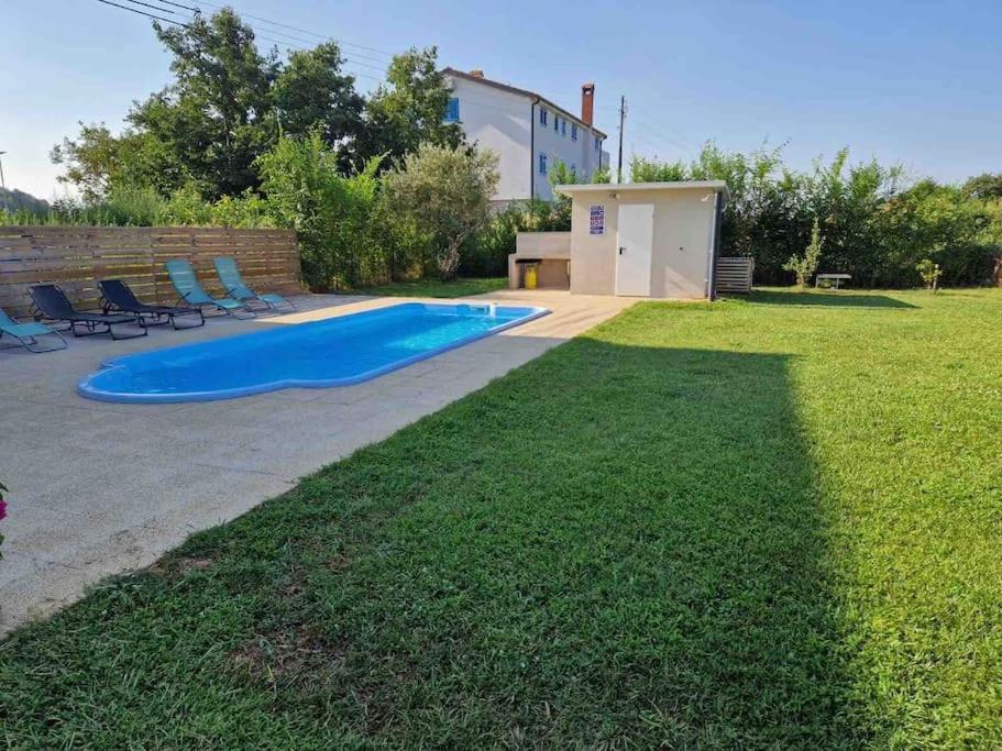 Villa Makale Umag Buitenkant foto